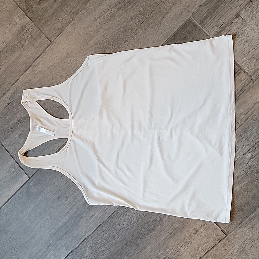 NWOT Fabletics Phoenix Lite Racerback Tank in Egret, size Medium